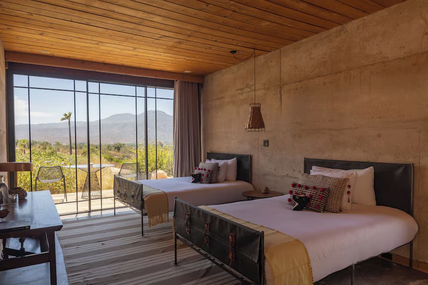 Bruma Wine Resort — Weingut und Landschaft im Valle de Guadalupe