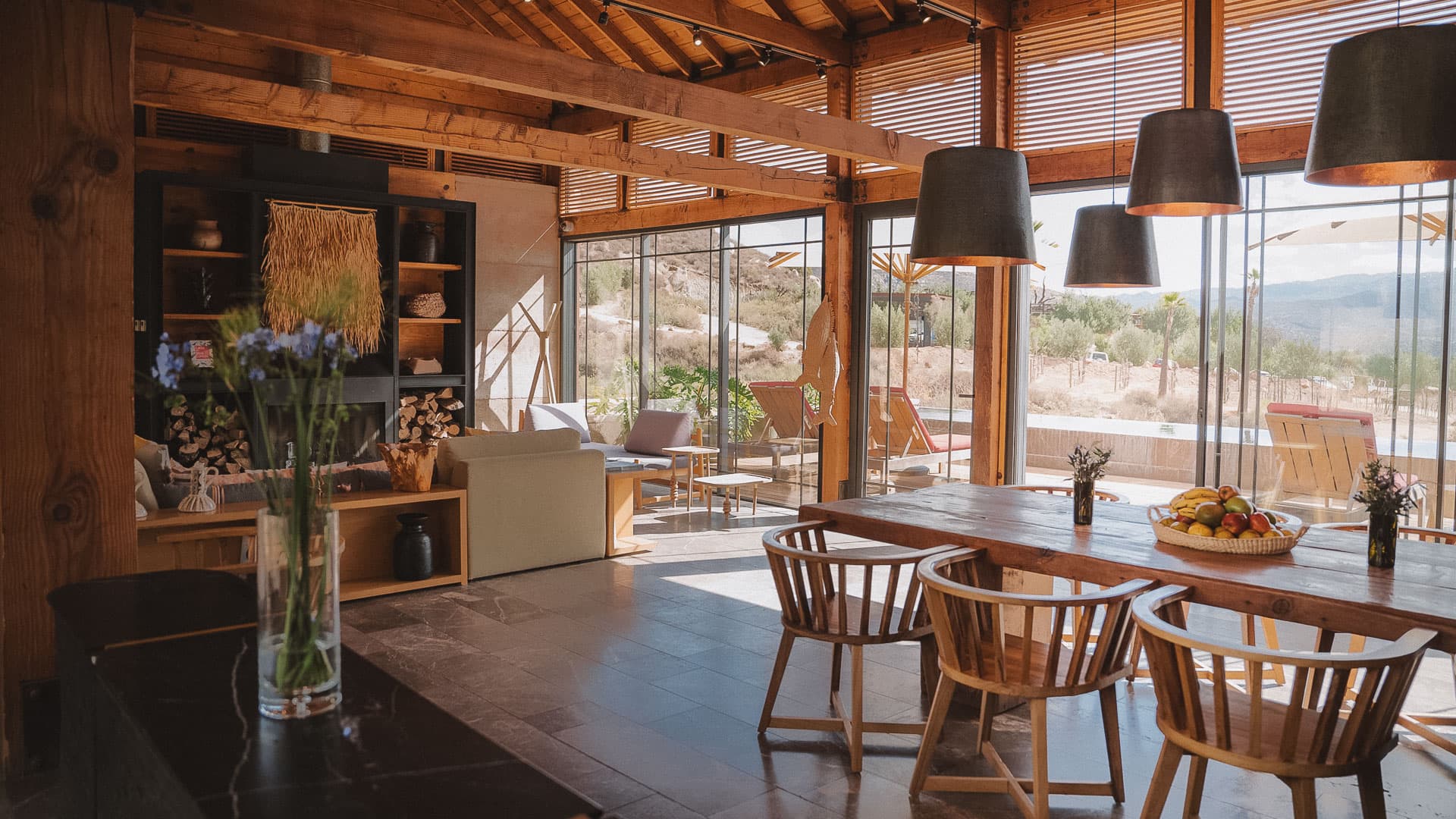Bruma Wine Resort — Casa Montana Interieur mit Naturmaterialien