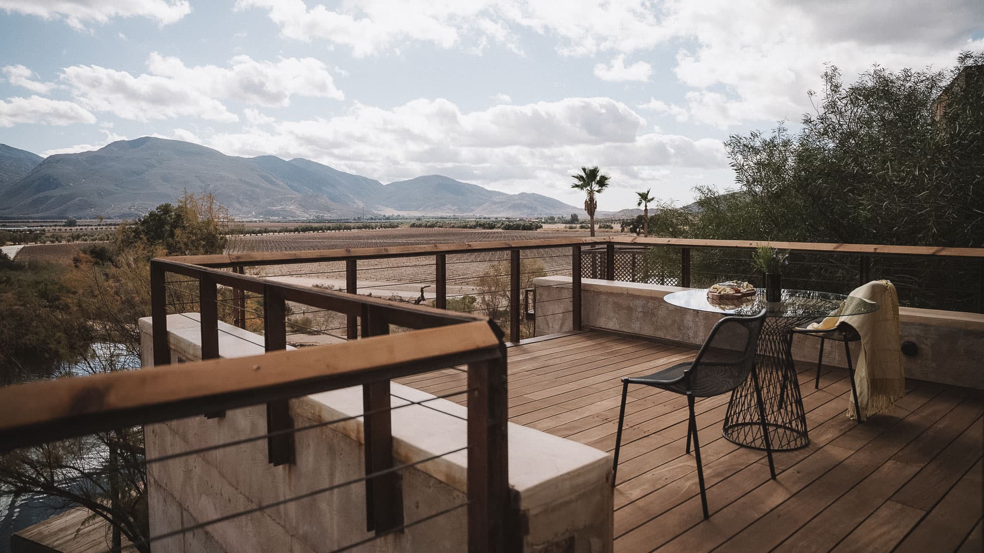 Bruma Wine Resort — Casa Montana Terrasse mit Panoramablick