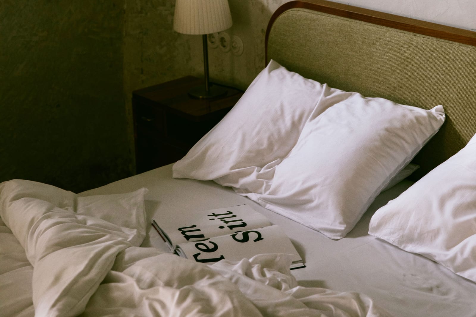 1477 Reichhalter — a guest room in the historic fifteenth-century building in Lana