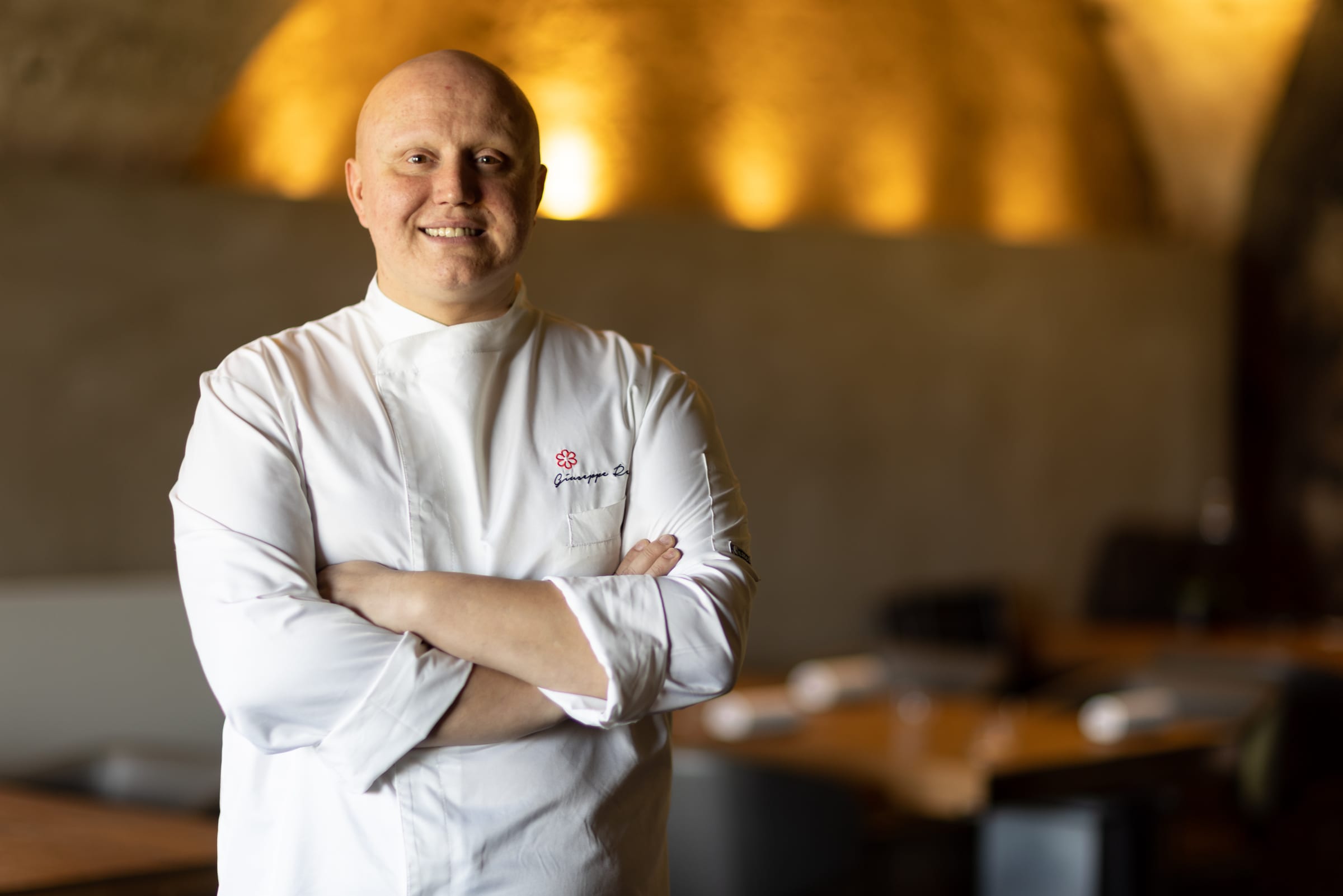 ZASH — Sternekoch Giuseppe Raciti im Restaurant