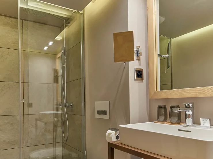 chandolin-boutique-economy-twin_room-2-jpg.jpg_01