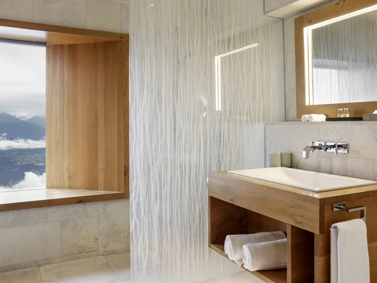 chetzeron-corner_deluxe-4-jpg.jpg_01