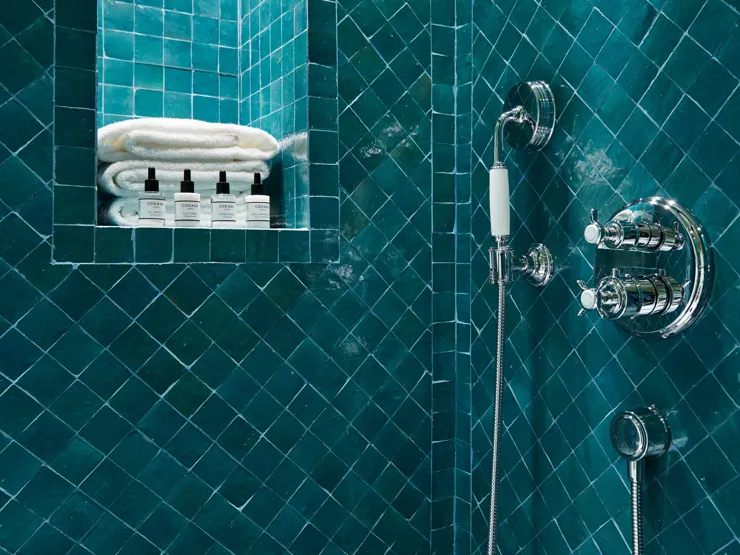 cincins_le-roch-and-spa-cosy_room-5-jpg.jpg_01