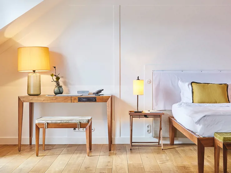 cincins_louis-louis_suite-02.jpg_01