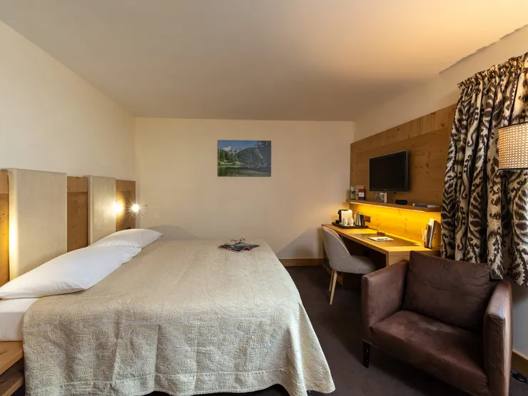 cincins_nira-alpina-alpine-comfort_room-winter-01.jpg_01