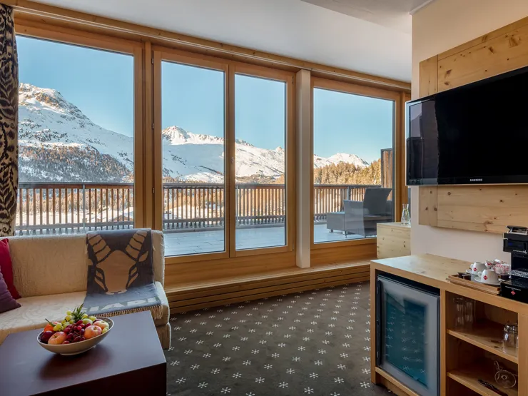 cincins_nira-alpina-alpine_junior-suite-winter-02.jpg_01