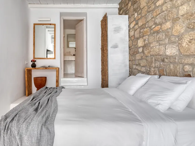 cincins_rocabella-mykonos-premium-sea-view_suite-with-outdoor-mini-plunge-pool-03.jpg_01