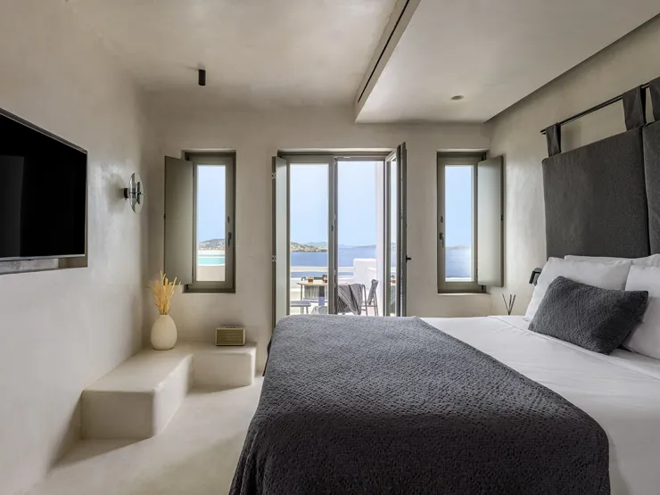 cincins_rocabella-mykonos_deluxe-sea-view-with-outdoor-mini-plunge-pool-02.jpg_01