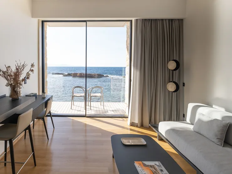 cincins_tanneries-spa_deluxe-suite-02.jpg_01