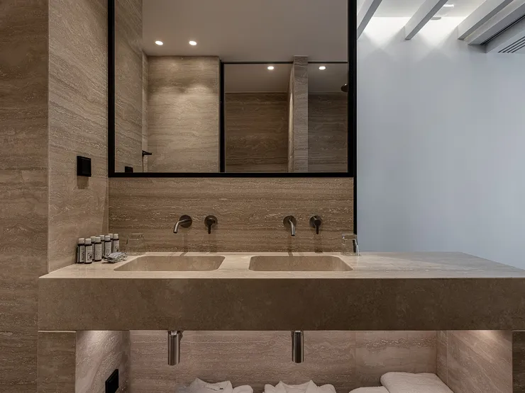 cincins_tanneries-spa_deluxe-suite-07.jpg_01