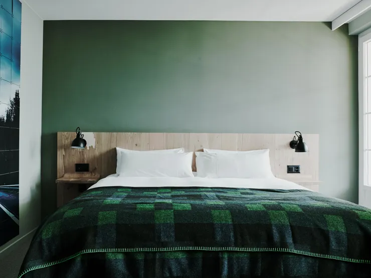 cincins_the-cambrian_deluxe-room-south-2-jpg.jpg_01