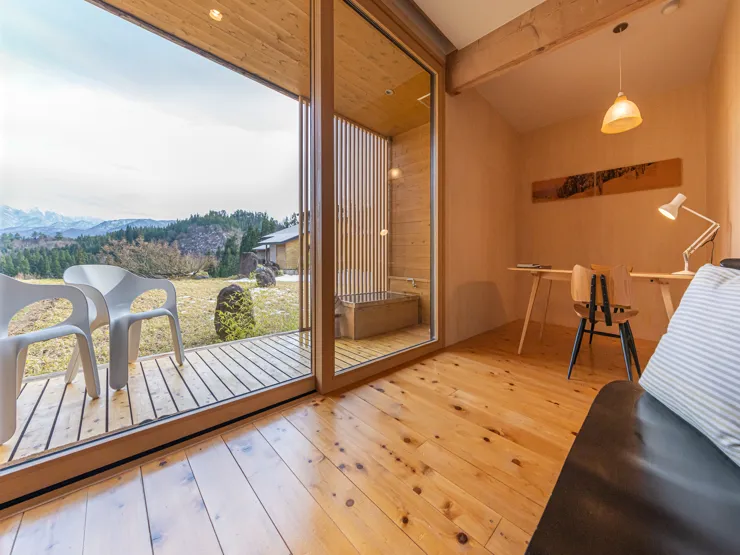 satoyama-jujo-204-corner_suite-with-spa-bath-02.jpg_01