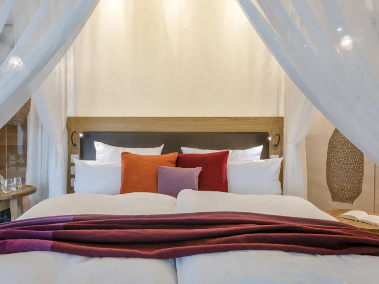 seezeitlodge-and-spa-fire_suite-3.jpg_01