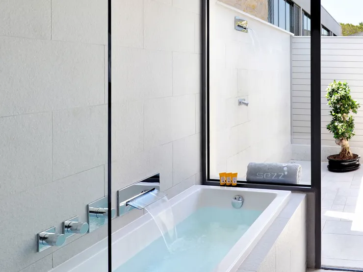 sezz-saint-tropez-cocoon-king-07.jpg_unbekanntes_zimmer_01