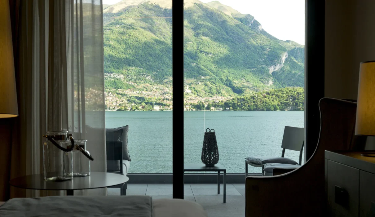 cincins_hotel-filario-guestroom-balcony-lake-mountain-view-m-08-r-jpg.jpg